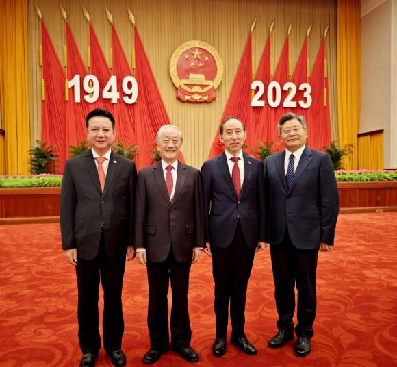 龙宇翔出席庆祝中华人民共和国成立74周年国庆招待会图2