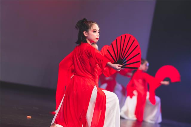 马来西亚舞动舞蹈学院将舞动2024“世界因爱而生”全球春晚